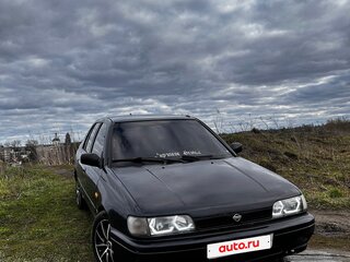 1991 Nissan Sunny N14, синий, 160000 рублей, вид 1