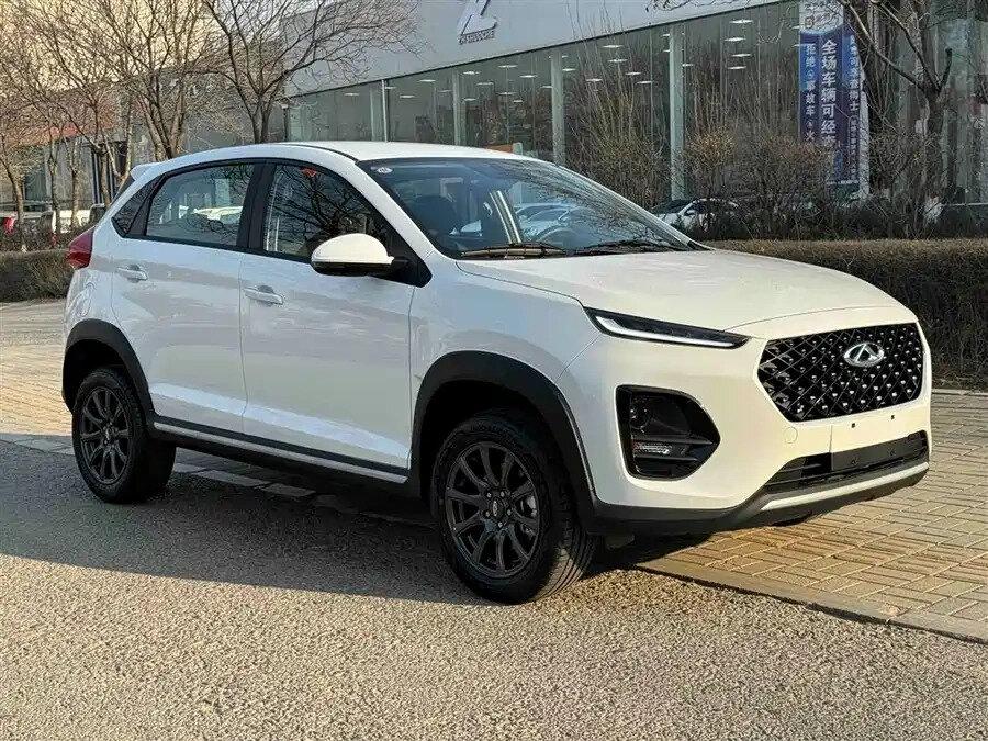 Открыть фотографии: Chery Tiggo 3x I Рестайлинг