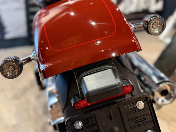 2024 Harley-Davidson Fat Boy, красный, 3400000 рублей - вид 12