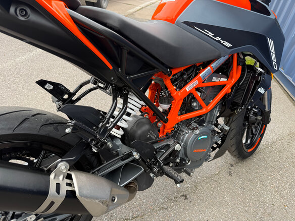 2023 KTM 390 Duke, красный, 550000 рублей - вид 15