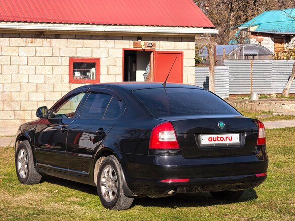 2010 Skoda Octavia II (A5) Рестайлинг, чёрный, 580000 рублей - вид 3