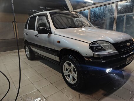 2006 Chevrolet Niva I, серебристый, 350000 рублей, вид 2