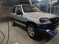 2006 Chevrolet Niva I, серебристый, 350000 рублей - вид 1