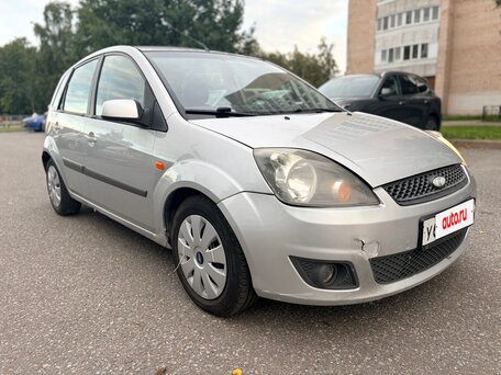 2008 Ford Fiesta Mk5, серебристый, 365000 рублей, вид 3