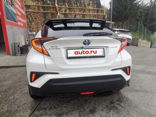 2018 Toyota C-HR I, белый, 2900000 рублей, вид 2
