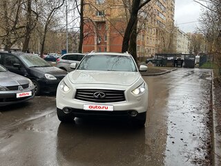 2012 Infiniti FX50 II (S51) Рестайлинг, белый, 1949000 рублей, вид 2