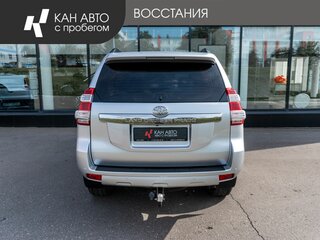 2013 Toyota Land Cruiser Prado 5-speed 150 Series Рестайлинг 1, серебристый, 2538000 рублей, вид 4