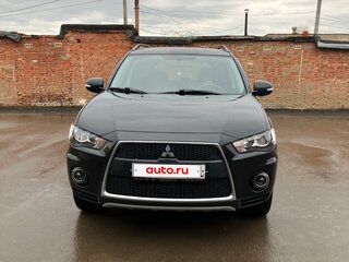 2011 Mitsubishi Outlander II Рестайлинг, чёрный, 1450000 рублей, вид 2