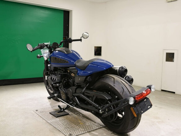 2025 Harley-Davidson Sportster S, синий, 1700000 рублей - вид 5