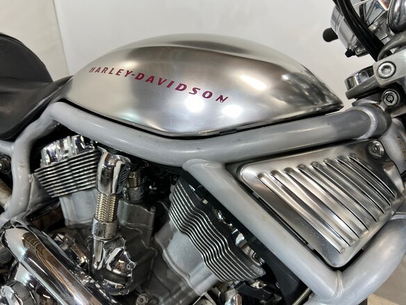 2003 Harley-Davidson V-Rod, серебристый, 460000 рублей - вид 14