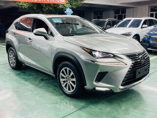 2021 Lexus NX 200 I Рестайлинг, серебристый, 3768000 рублей, вид 3