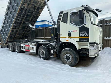 2023 FAW J6 CA3310, белый, 13500000 рублей, вид 2