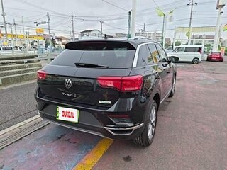 2022 Volkswagen T-Roc I Рестайлинг, чёрный, 1290000 рублей, вид 3