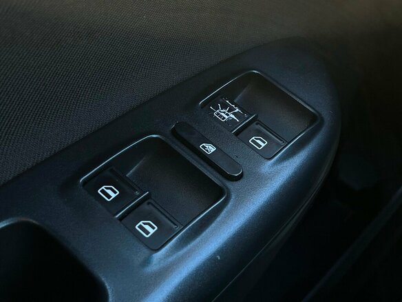 2012 Skoda Octavia II (A5) Рестайлинг, серебристый, 375500 рублей - вид 18