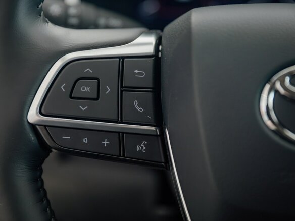 2025 Toyota Highlander IV (XU70), белый - вид 15