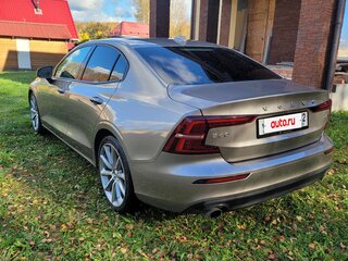 2019 Volvo S60 III, золотистый, 2990000 рублей, вид 4