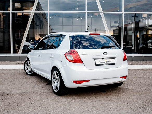 2011 Kia Ceed I Рестайлинг, белый, 649000 рублей - вид 5