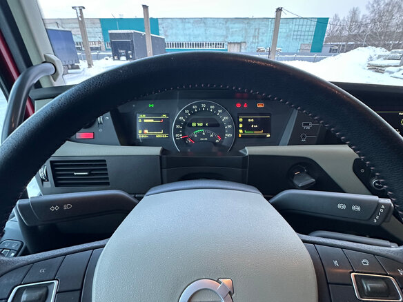2017 Volvo FH, красный, 8800000 рублей - вид 23