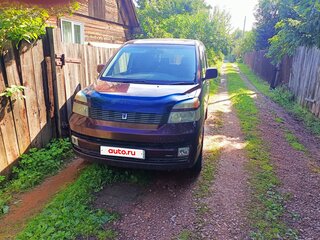 2002 Toyota Voxy I (R60), красный, 750000 рублей, вид 1