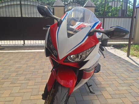 2016 Honda CBR 1000 RR/RA Fireblade, белый, 700000 рублей, вид 1