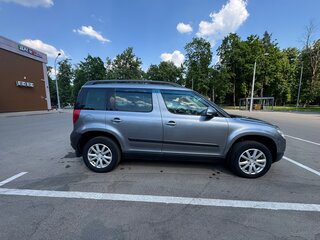 2012 Skoda Yeti I, серый, 900000 рублей, вид 3
