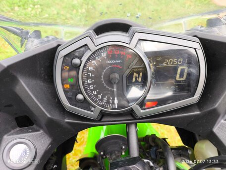 2021 Kawasaki Ninja 400, зелёный, 580000 рублей, вид 4