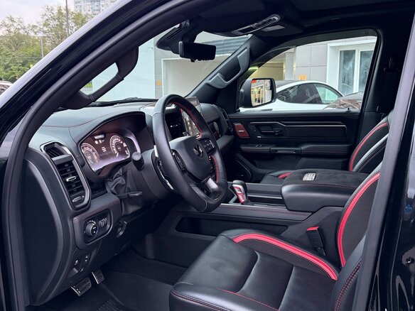 2025 Ram 1500 RHO V Рестайлинг, чёрный, 10800000 рублей - вид 12