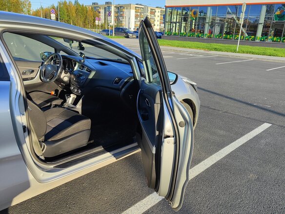 2013 Kia Ceed II, серебристый, 930000 рублей - вид 12