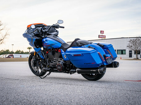 2026 Harley-Davidson CVO Road Glide ST, синий, 5790000 рублей, вид 4