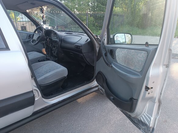 2003 Chevrolet Niva I, серебристый, 315000 рублей - вид 17