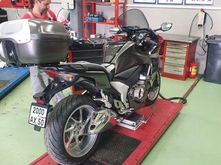 2013 Honda VFR 1200, серый, 1150000 рублей, вид 4