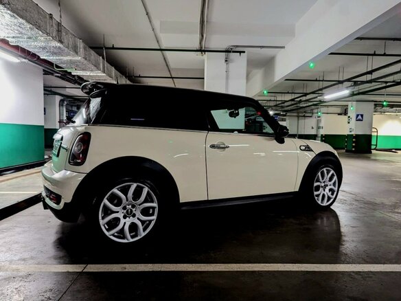 2010 Mini Hatch Cooper S II (R56) Рестайлинг, белый, 850000 рублей - вид 8