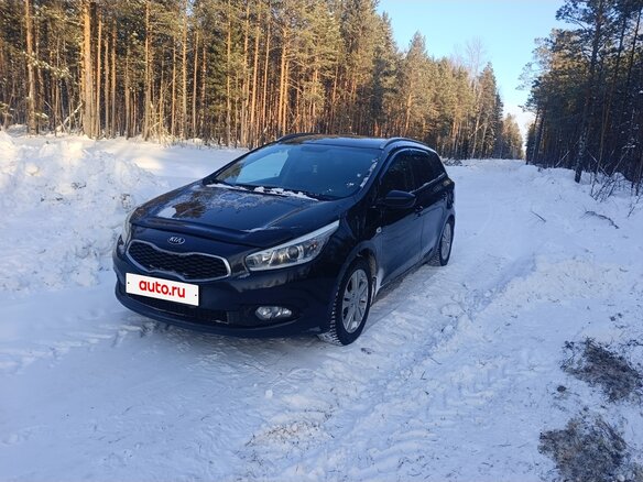 2013 Kia Ceed II, чёрный, 980000 рублей - вид 4