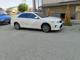 2016 Toyota Camry VII (XV50) Рестайлинг, белый, 2290000 рублей, вид 5