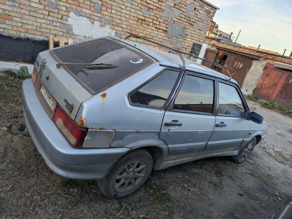 2003 Lada (ВАЗ) 2114, серебристый, 60000 рублей - вид 3