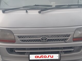 2002 Toyota HiAce H100, серебристый, 400000 рублей, вид 1