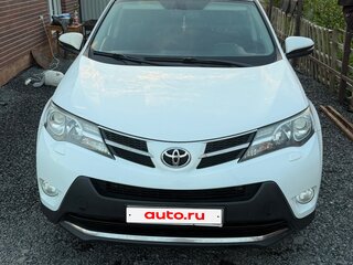 2015 Toyota RAV4 IV (XA40), белый, 2250000 рублей, вид 3