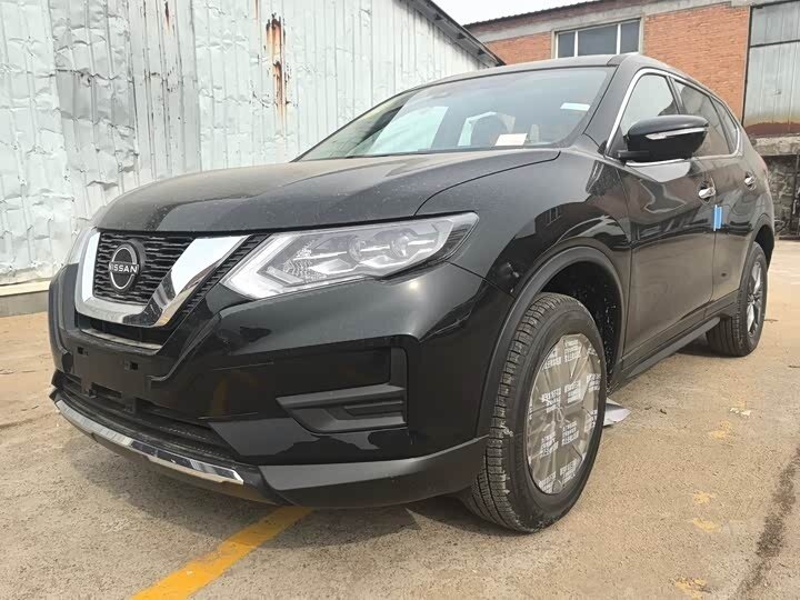 Открыть фотографии: Nissan X-Trail III Рестайлинг 2