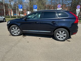 2017 Volvo XC60 I Рестайлинг, синий, 2400000 рублей, вид 2