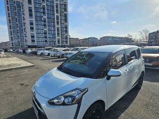 2016 Toyota Sienta II, белый, 1050000 рублей, вид 2