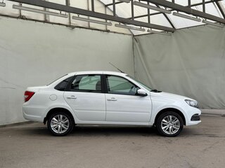 2026 Lada (ВАЗ) Granta I Рестайлинг, белый, 1243000 рублей, вид 5