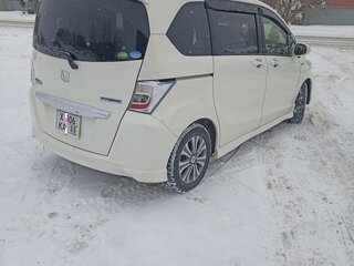 2012 Honda Freed I Рестайлинг, белый, 1250000 рублей, вид 5