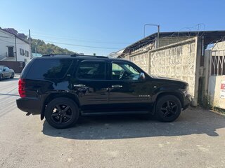 2008 Chevrolet Tahoe III, чёрный, 1200000 рублей, вид 2