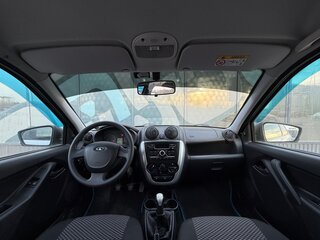 2017 Lada (ВАЗ) Granta I, белый, 645000 рублей, вид 2