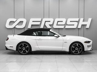 2019 Ford Mustang VI Рестайлинг, белый, 3439000 рублей, вид 5