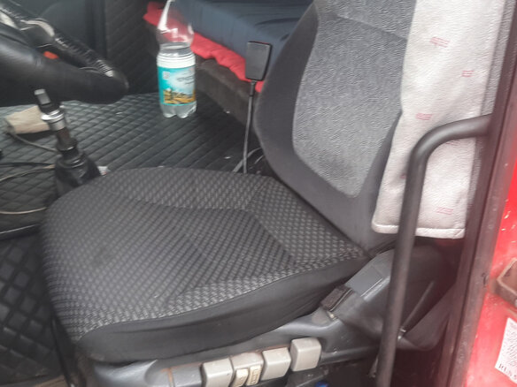 1998 Scania 4-Series, красный, 1205000 рублей - вид 4