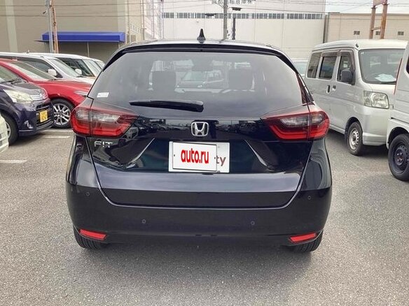 2023 Honda Fit IV Рестайлинг, чёрный, 1050000 рублей - вид 3