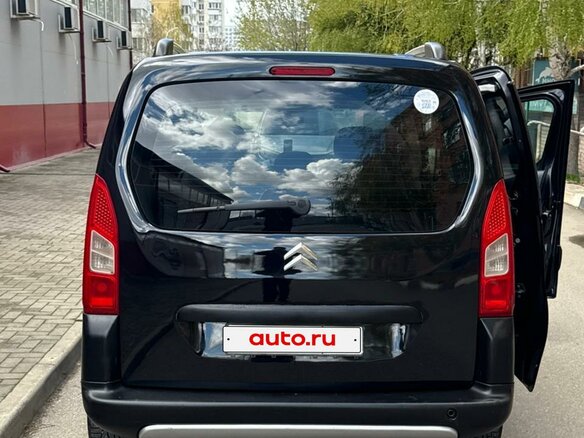 2011 Citroen Berlingo II, чёрный, 670000 рублей - вид 2