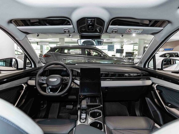 2026 Geely Atlas II, белый - вид 6