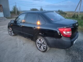 2013 Lada (ВАЗ) Granta I, чёрный, 250000 рублей, вид 4